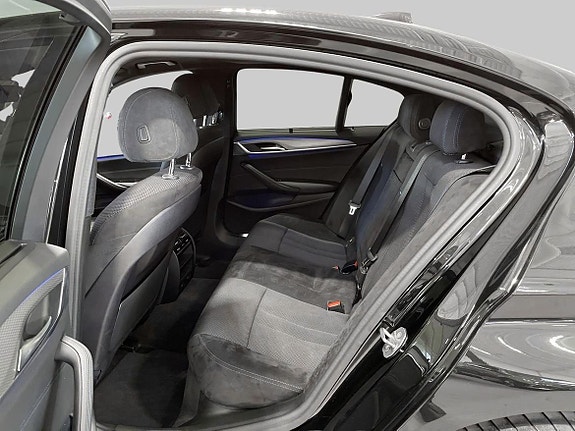 BMW 530e 10 of 18