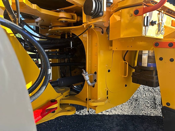 Volvo L60H 9 of 12