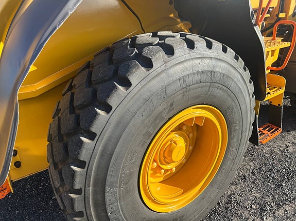 Volvo L60H 12 of 12