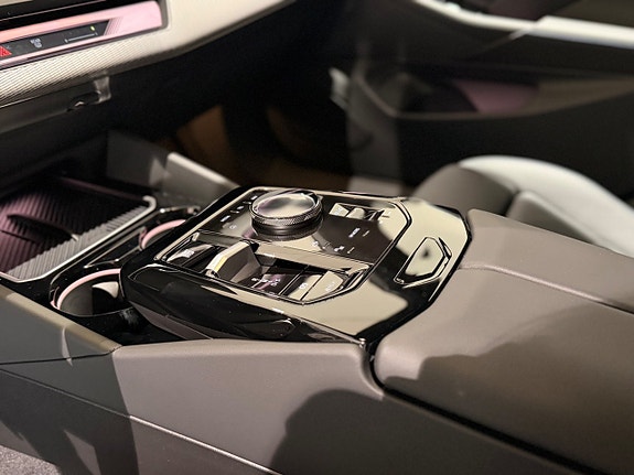 BMW 530e 5 of 14