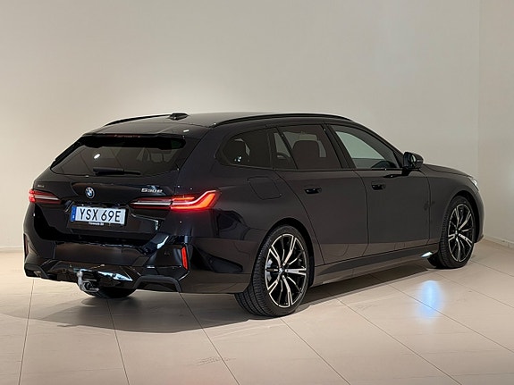 BMW 530e 12 of 14