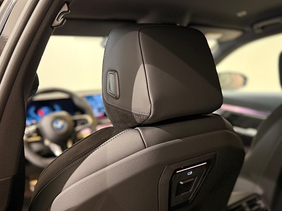 BMW 530e 8 of 14