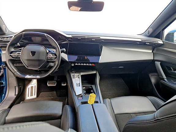 Peugeot 408 8 of 16