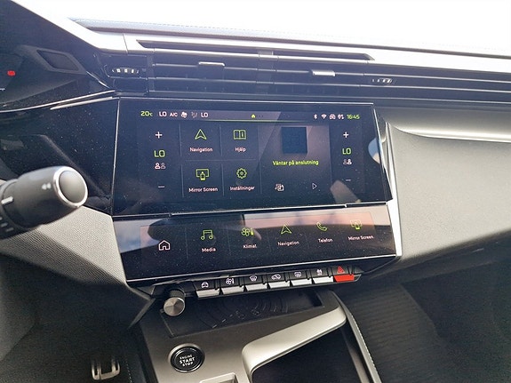 Peugeot 408 9 of 16