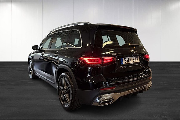 Mercedes-Benz GLB250+ 4 of 21