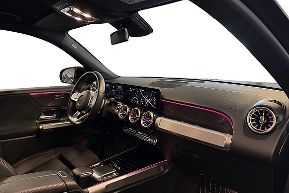 Mercedes-Benz GLB250+ 18 of 21