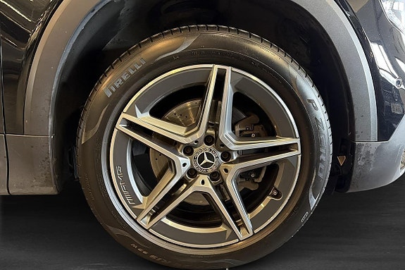 Mercedes-Benz GLB250+ 8 of 21