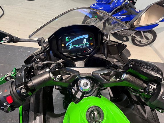 Kawasaki 650 NINJA 5 of 10