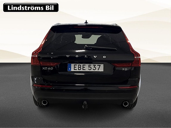 Volvo XC60 7 of 18