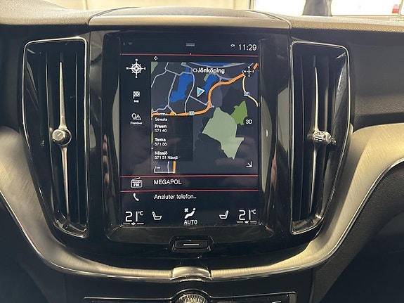 Volvo XC60 15 of 18