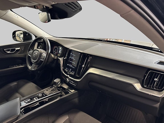 Volvo XC60 9 of 18