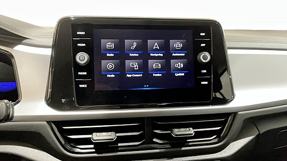 Volkswagen T-Roc 9 of 12