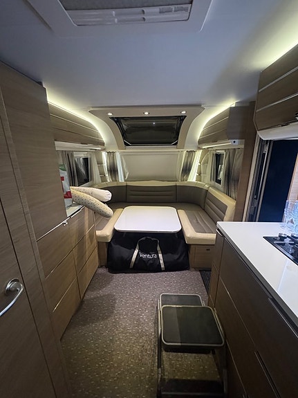 Adria Adora 593 UK 7 of 12