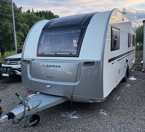 Adria Adora 593 UK 4 of 12
