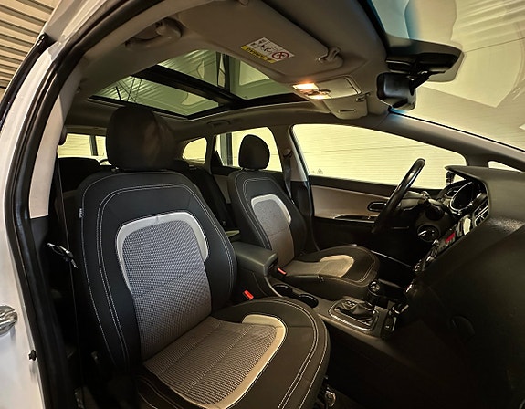Kia Ceed 14 of 24