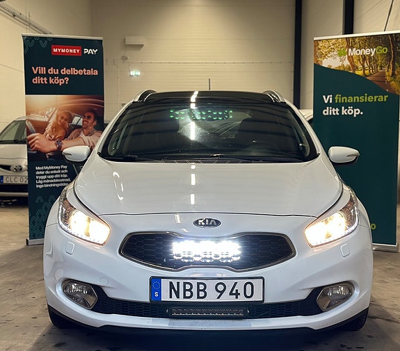 Kia Ceed 2 of 24