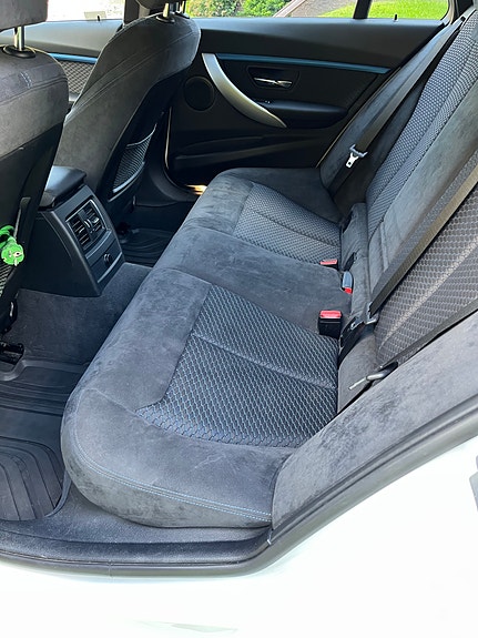 BMW 318d 8 of 9