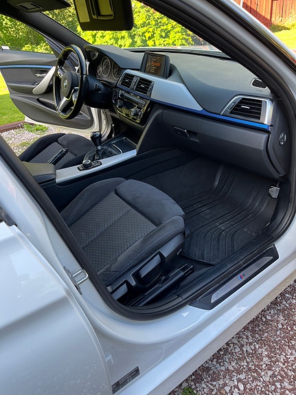 BMW 318d 9 of 9