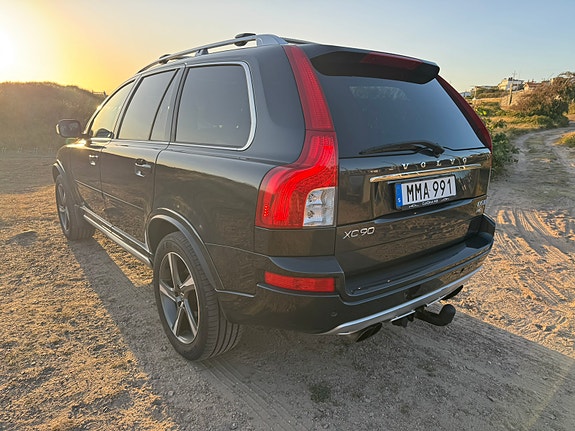 Volvo XC90 7 of 17