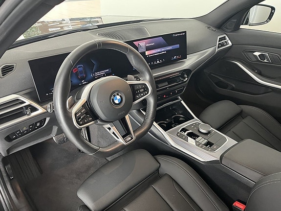 BMW 320 6 of 15
