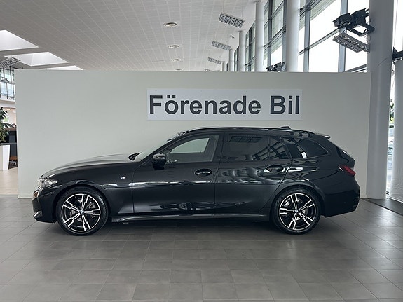 BMW 320 3 of 15