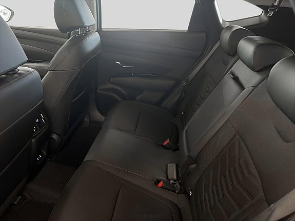 Hyundai Tucson 9 of 11