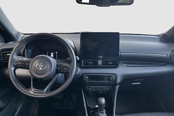 Toyota Yaris 11 of 14