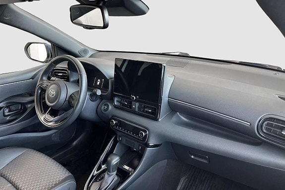 Toyota Yaris 9 of 14