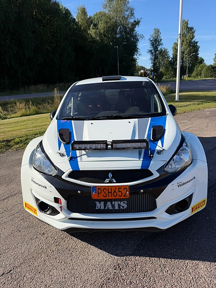 Mitsubishi Space Star 3 of 7