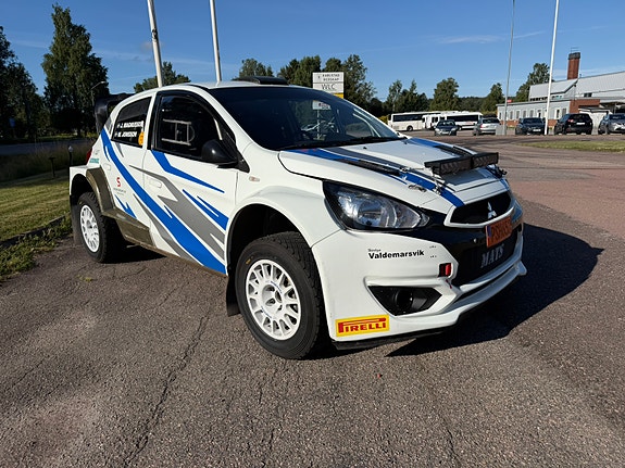 Mitsubishi Space Star 4 of 7