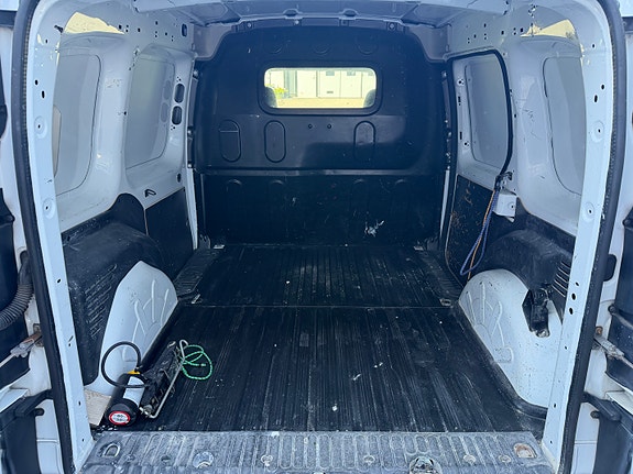 Renault Kangoo Express 3 of 5