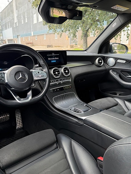 Mercedes-Benz 220 D 13 of 19