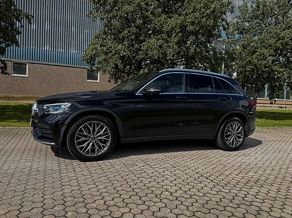 Mercedes-Benz 220 D 3 of 19