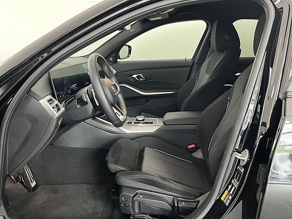 BMW 330e 5 of 14