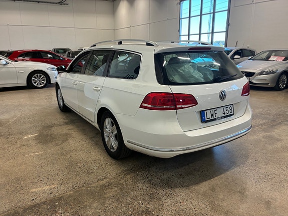 Volkswagen Passat 9 of 18