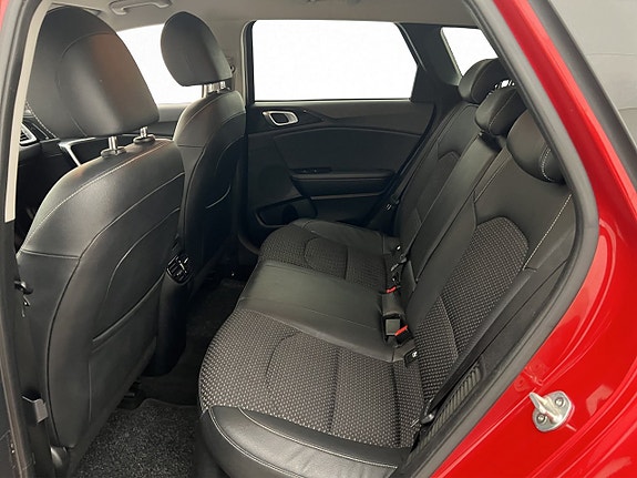 Kia Ceed 21 of 29