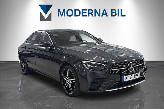 Mercedes-Benz E300 de 8 of 25