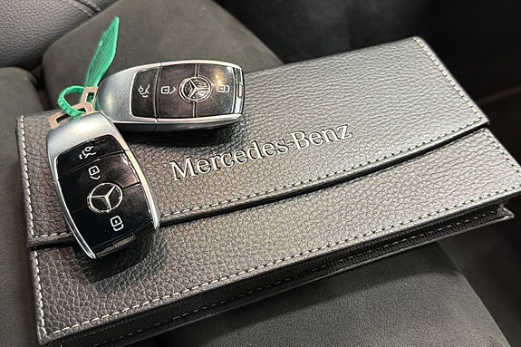 Mercedes-Benz E300 de 25 of 25