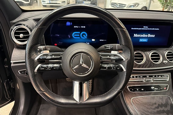 Mercedes-Benz E300 de 10 of 25
