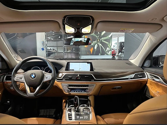 BMW 750Li 17 of 26