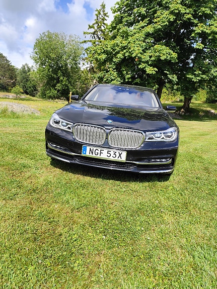 BMW 750Li 6 of 26
