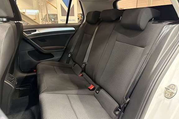 Volkswagen Golf I 19 of 21