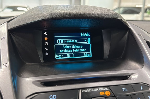 Ford Transit Connect 11 of 18
