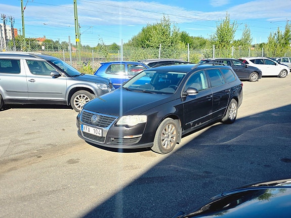 Volkswagen Passat 6 of 18