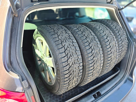 Volkswagen Passat 14 of 18