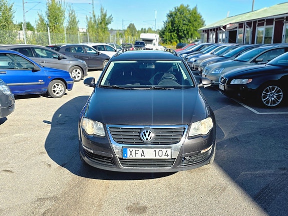 Volkswagen Passat 5 of 18