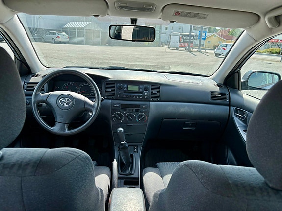 Toyota Corolla 9 of 10