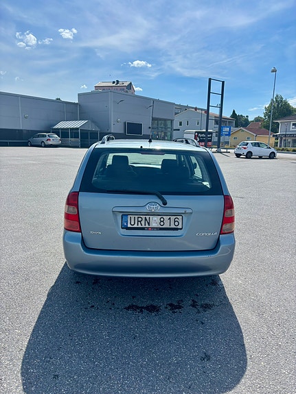 Toyota Corolla 5 of 10