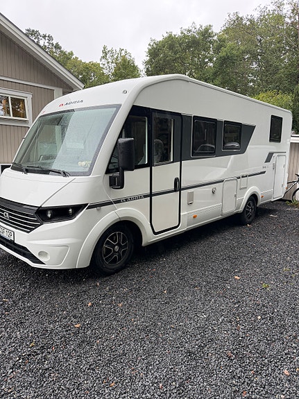Adria Sonic 700 DC 2 of 9