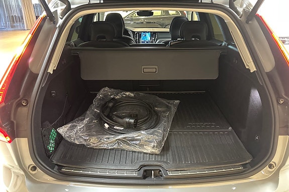 Volvo XC60 13 of 15